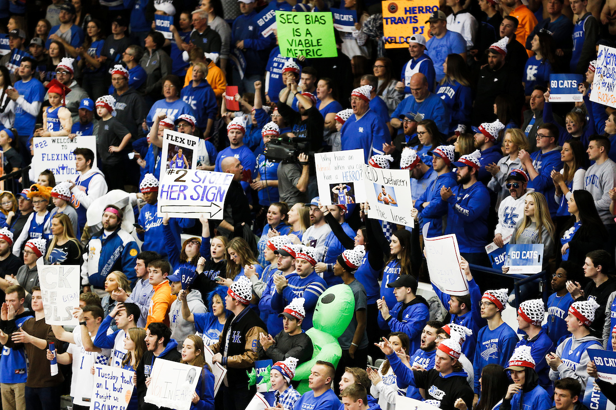 Fans.

College Game Day.


Isaac Janssen | UK Athletics