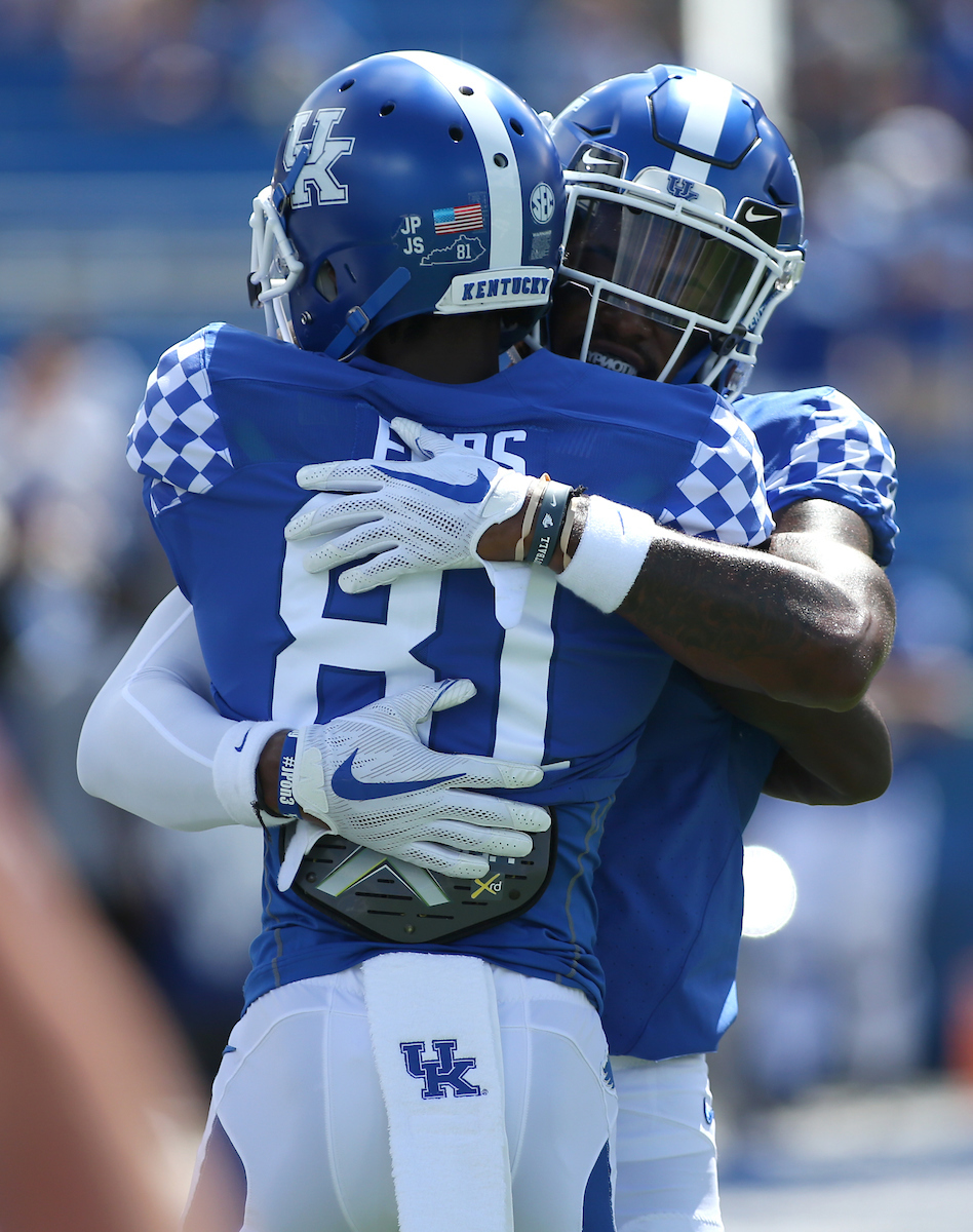 Isaiah Epps

Kentucky beats Central Michigan 35-20.


Photo By Barry Westerman | UK Athletics