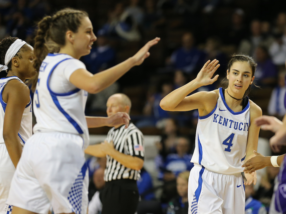 Maci Morris 


UK Women's Basketball beat High Point University 71-49 at Memorial Coliseum  on Sunday, November 18th, 2018.

Photo by Britney Howard  | UK Athletics