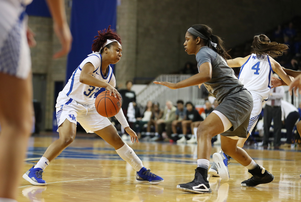 Jaida Roper

The UK women's basketball team falls to Texas A&M on Thursday, November 28, 2019.

Photo by Britney Howard | UK Athletics