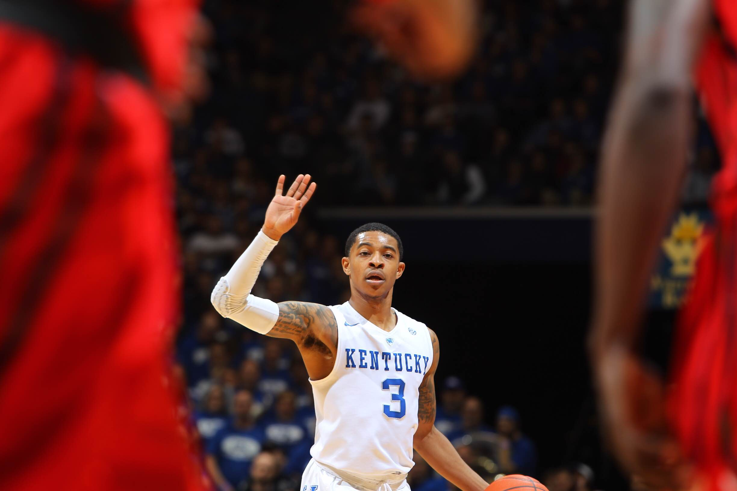 Cats Ride Camp Cal, Ulis to Dominant Win in SEC Opener