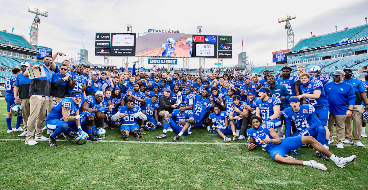 2020 UK Football Team

Kentucky beats NC State 23-21

Photo by Jacob Noger | UK Football