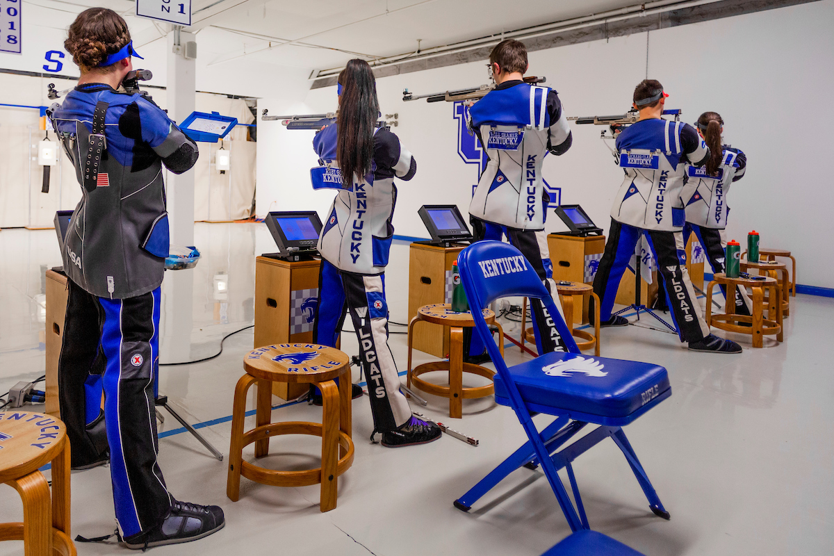 Team. 

Kentucky Rifle vs the Navy. 

Photo by Grant Lee | UK Athletics