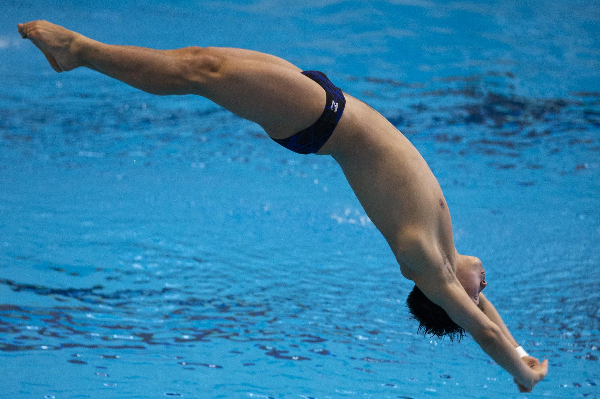 Zhang Places 20th in the Nation on 3-Meter Springboard