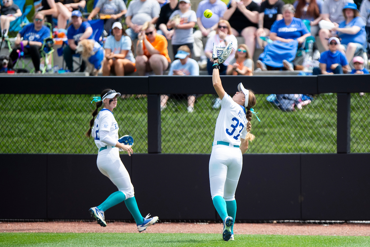 Kentucky-Tennessee Saturday Softball Photo Gallery