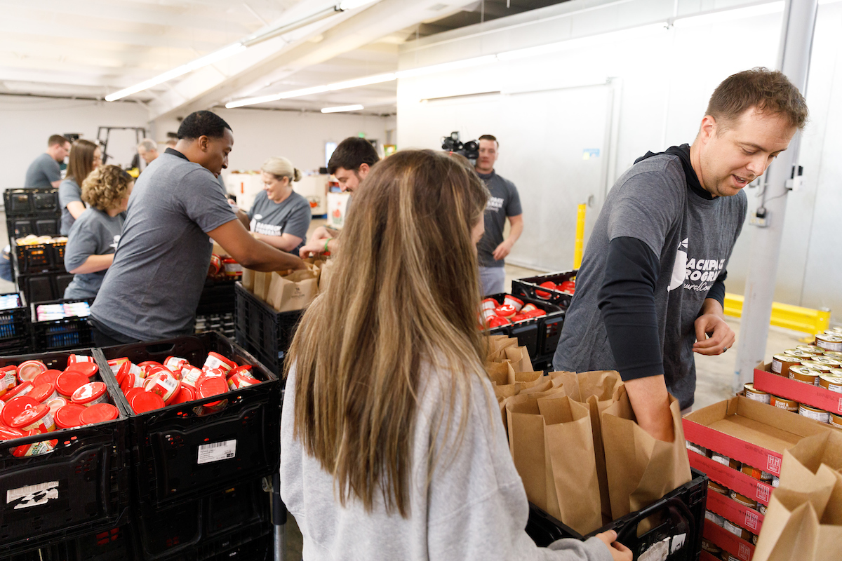 TJ Beisner. Chin Coleman.

Men’s basketball community service at The Backpack Program of Laurel County and basketball camp at North Laurel High School in London, Kentucky.

Photo by Elliott Hess | UK Athletics
