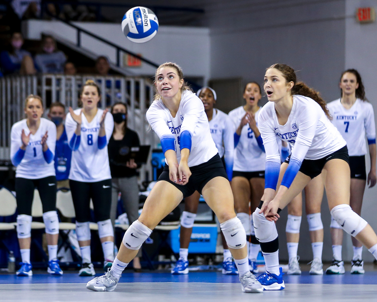 Lauren Tharp.

Kentucky falls to Illinois 3-1.

Photo by Sarah Caputi | UK Athletics