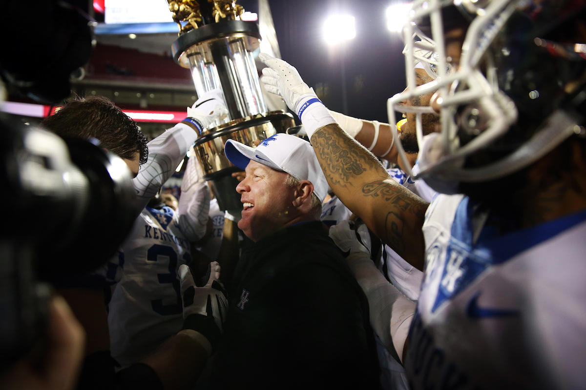 Governor's Cup, Mark Stoops
UK football beats Louisville 56-10 at Cardinal Stadium. 

Photo by Britney Howard  | UK Athletics
