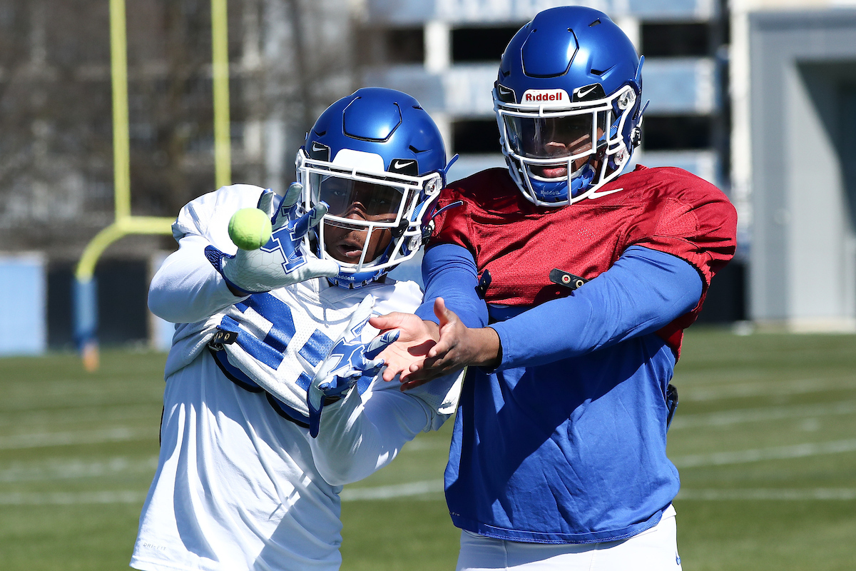 CEDRICK DORT JR.

Spring Practice.

Photo by Elliott Hess | UK Athletics