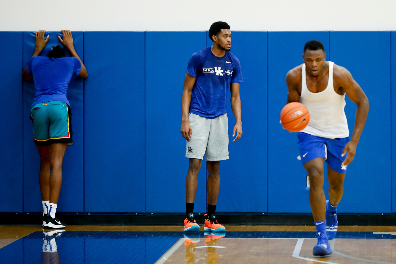 Isaiah Jackson. Keion Brooks Jr. Oscar Tshiebwe. 

Menâ??s basketball practice.

Photo by Chet White | UK Athletics