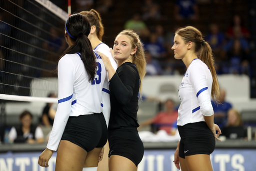 Gabby Curry
The Volleyball team defeats Dayton 3-0 on August 31, 2018. 
Photo by Britney Howard | UK Athletics