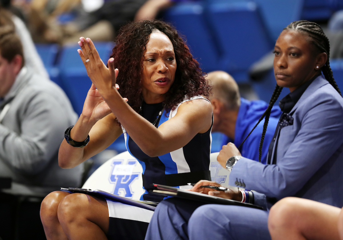 Kyra Elzy 


Women's Basketball beats Virginia 63-51 at Rupp Arena on Thursday, November 15, 2018.

Photo by Britney Howard  | UK Athletics