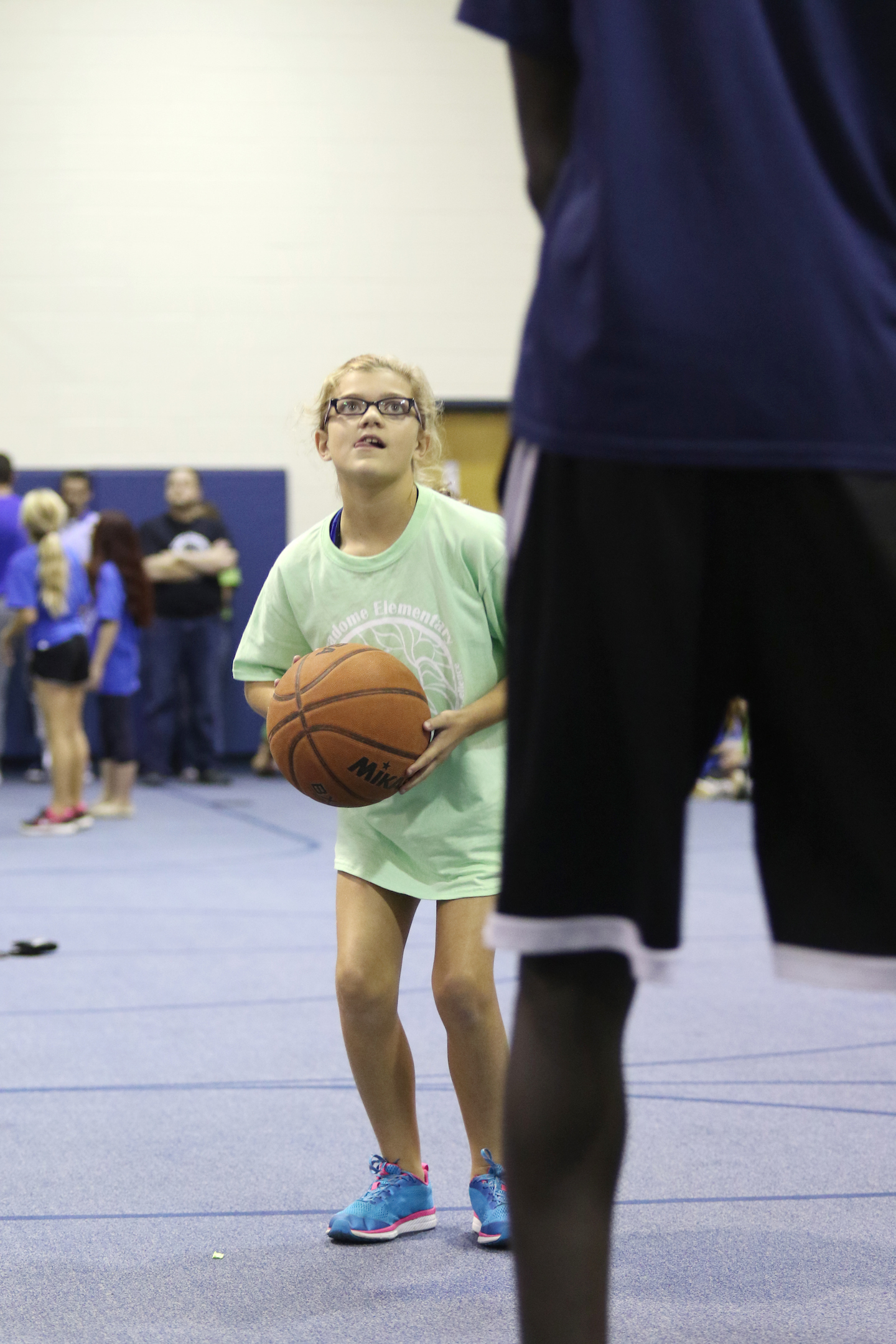 MBB Brings Food, Joy to Local Elementary