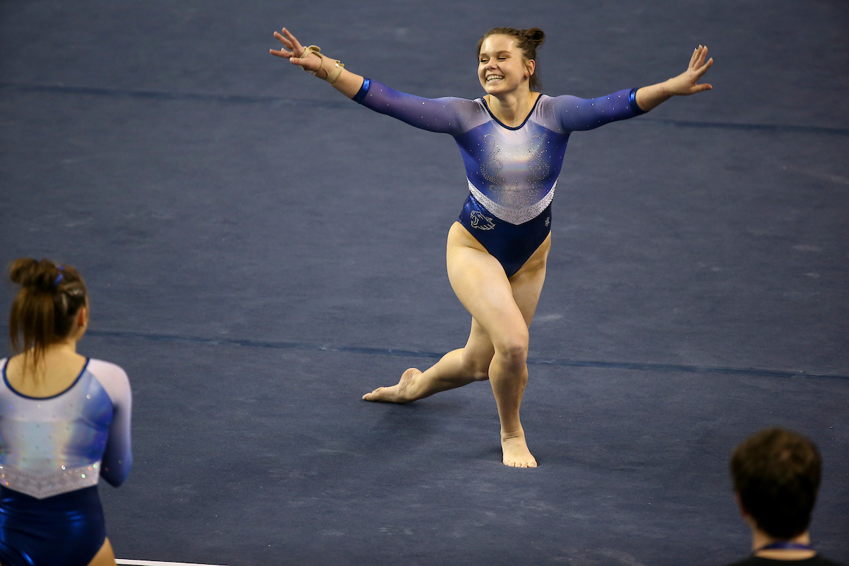 Anna Haigis. 

Kentucky wins quad meet in Memorial Coliseum Debut.


Photo by Isaac Janssen | UK Athletics