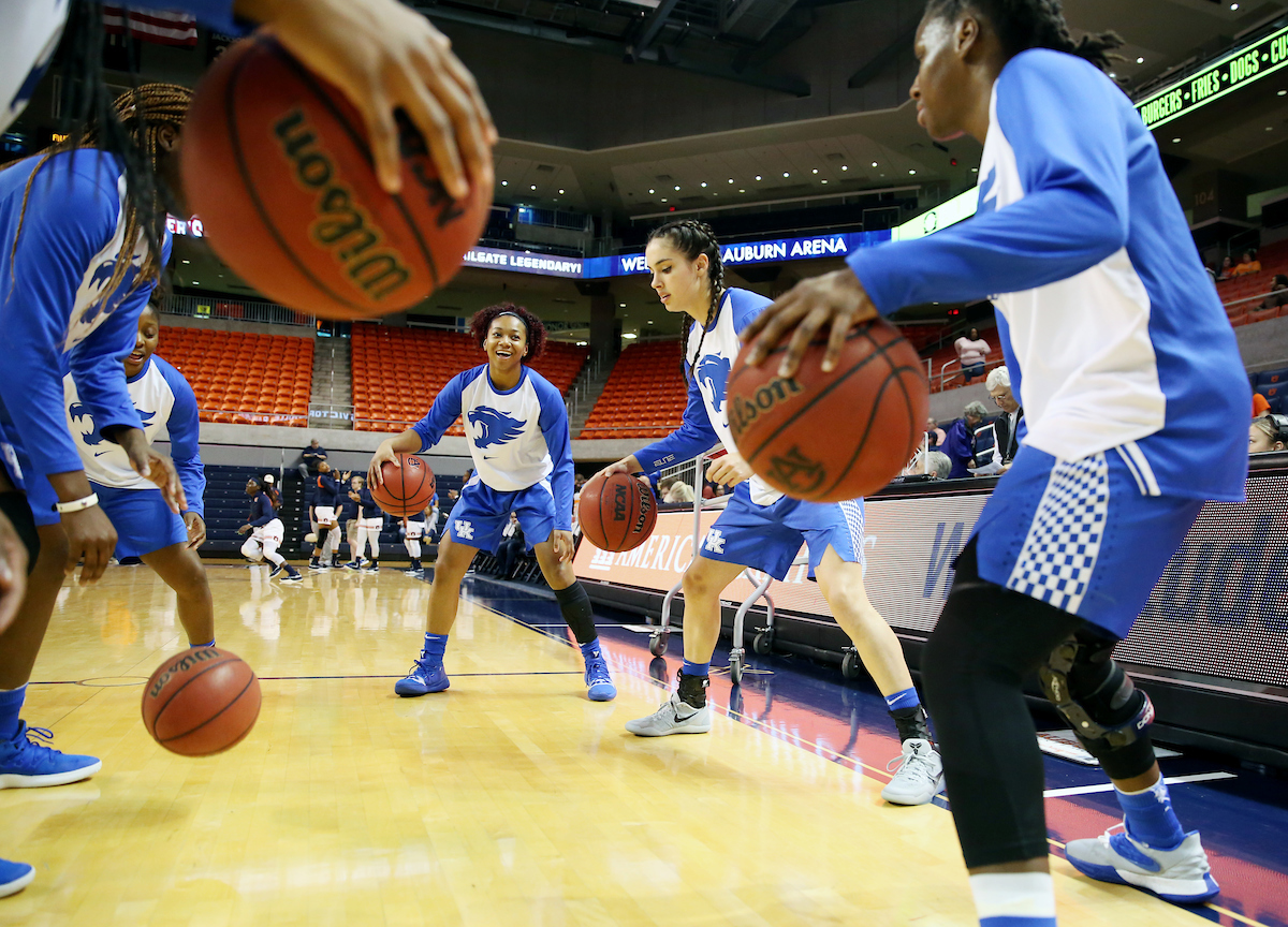 Jaida Roper

The UK Women's Basketball team beat Auburn.
Photo by Britney Howard | UK Athletics