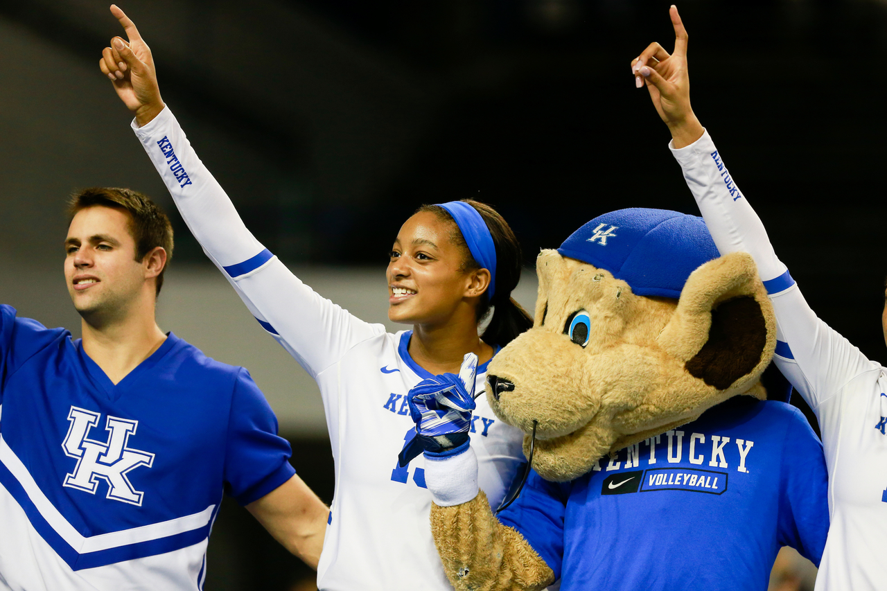 Leah Edmond and Scratch.

UK sweeps LSU 3-0.

Photo by Hannah Phillips | UK Athletics