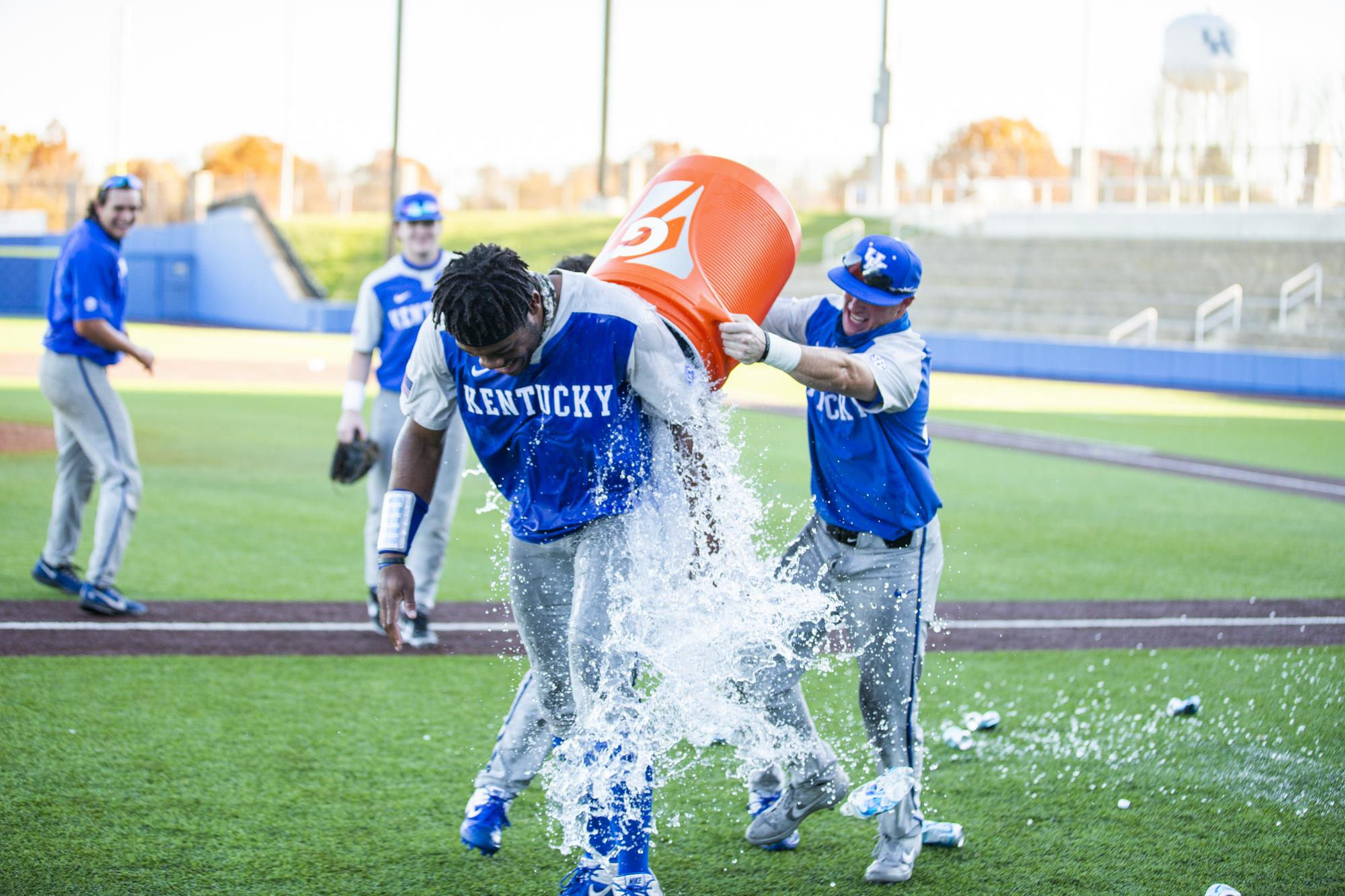 Oraj Anu, T.J. Collett Lead Blue Team to Fall World Series Title