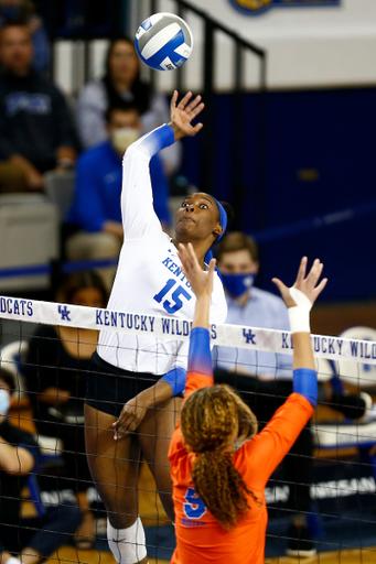 Azhani Tealer. 

Kentucky sweeps Florida 3-0.

Photo By Barry Westerman | UK Athletics