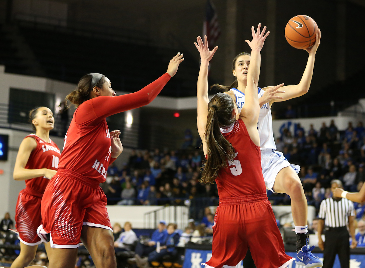 Maci Morris. 

UK beats to Sacred Heart University 71-43. 


Photo By Barry Westerman | UK Athletics