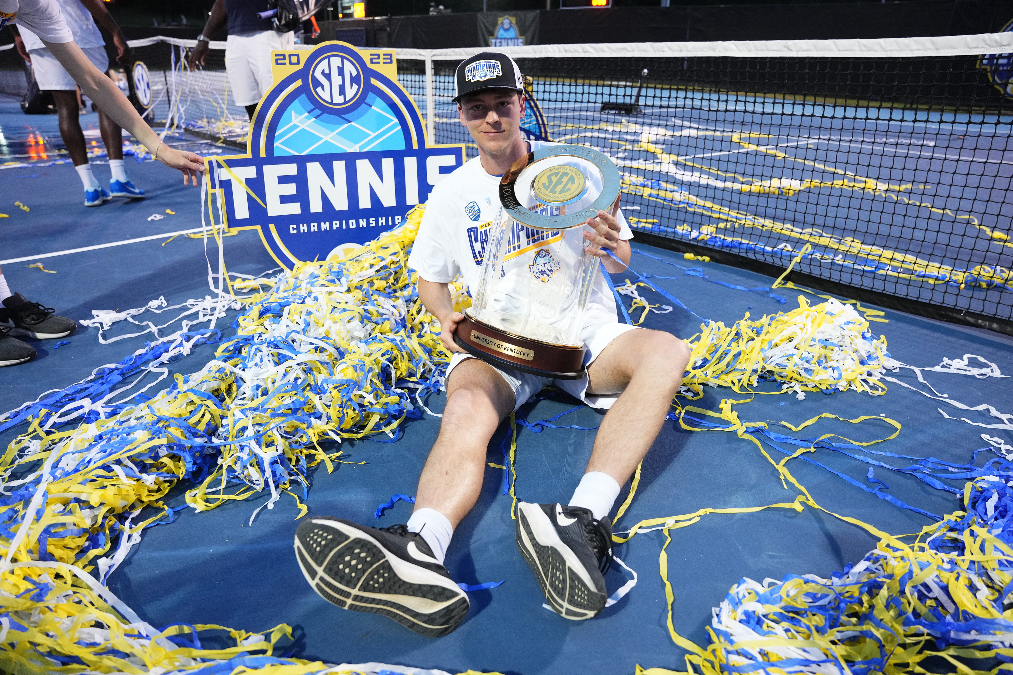 Tate Sandman Named to SEC Men’s Tennis Community Service Team