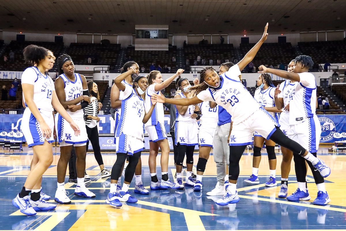 Team.  

Kentucky beats Samford 88-54.

Photo by Eddie Justice | UK Athletics