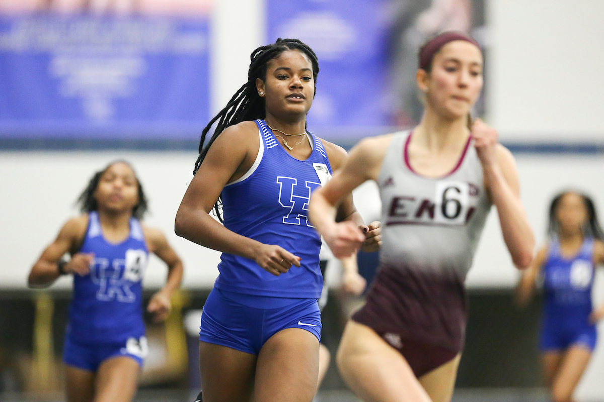 Deanna Martin.

Jingle Bells Open.

Photo by Isaac Janssen | UK Athletics