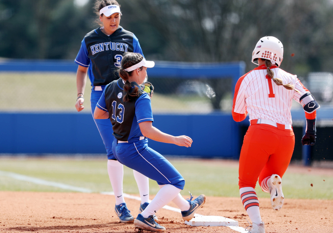 Mallory Peyton, Alex martens 

The UK softball team beat Syracuse 13-0 on Wednesday, March 13, 2019.

Photo by Britney Howard | UK Athletics