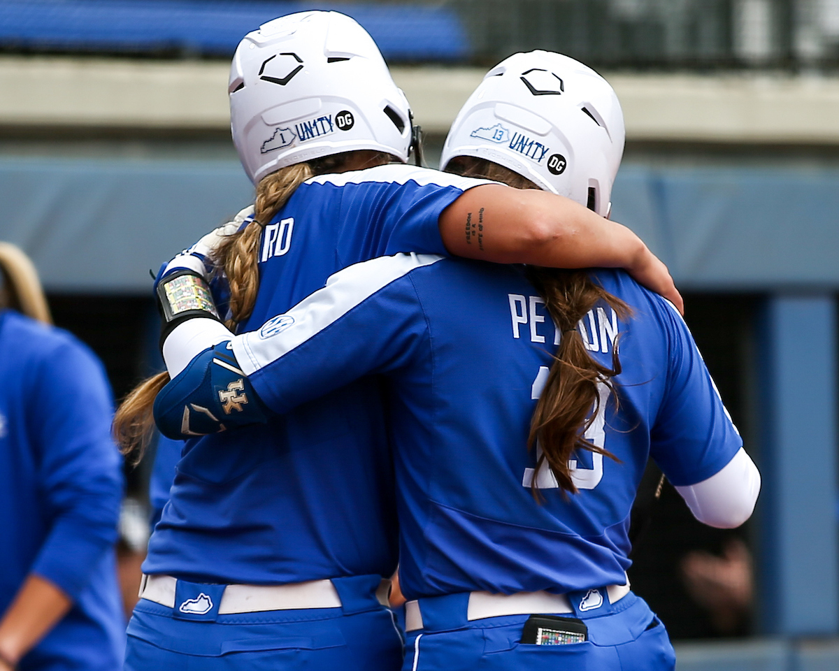 Hug. 

Kentucky loses to LSU 10-7. 

Photo by Eddie Justice | UK Athletics