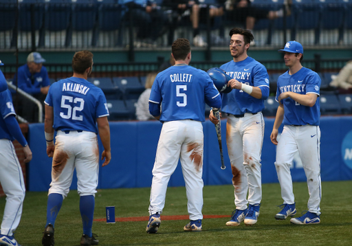 The University of Kentucky baseball team defeats Oakland 10-1 on Friday, February 23rd, 2018 at Cliff Hagan Stadium in Lexington, Ky.


Photo By Barry Westerman | UK Athletics