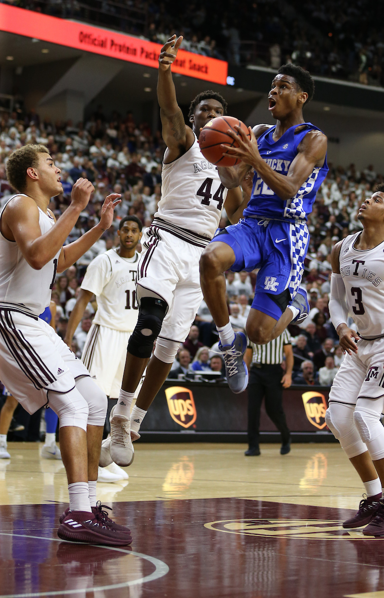 Shai Gilgeous-Alexander

The University of Kentucky men's basketball team is defeated by Texas A&M 85-74 on Saturday, February 10th, 2018 at Reed Arena in College Station, TX.


Photo By Barry Westerman | UK Athletics