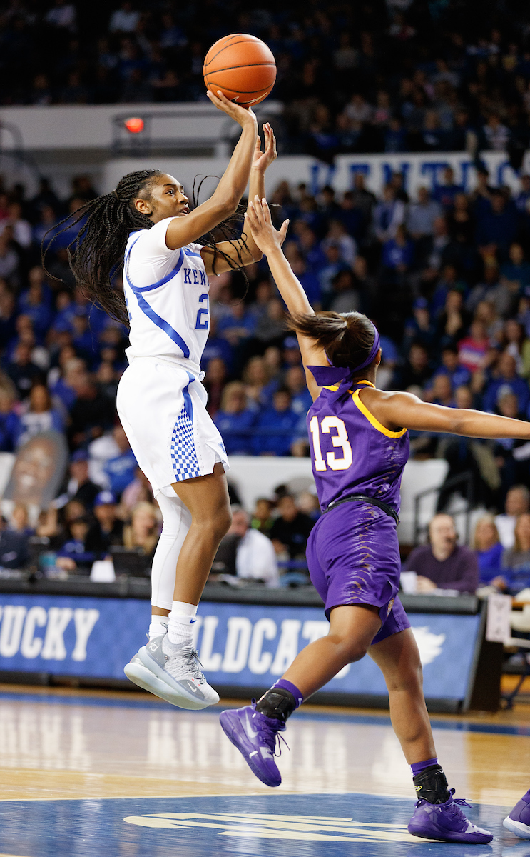 Taylor Murray.


The UK women?s basketball team beat LSU on senior day on Sunday, February 24, 2019.

Photo by Elliott Hess | UK Athletics