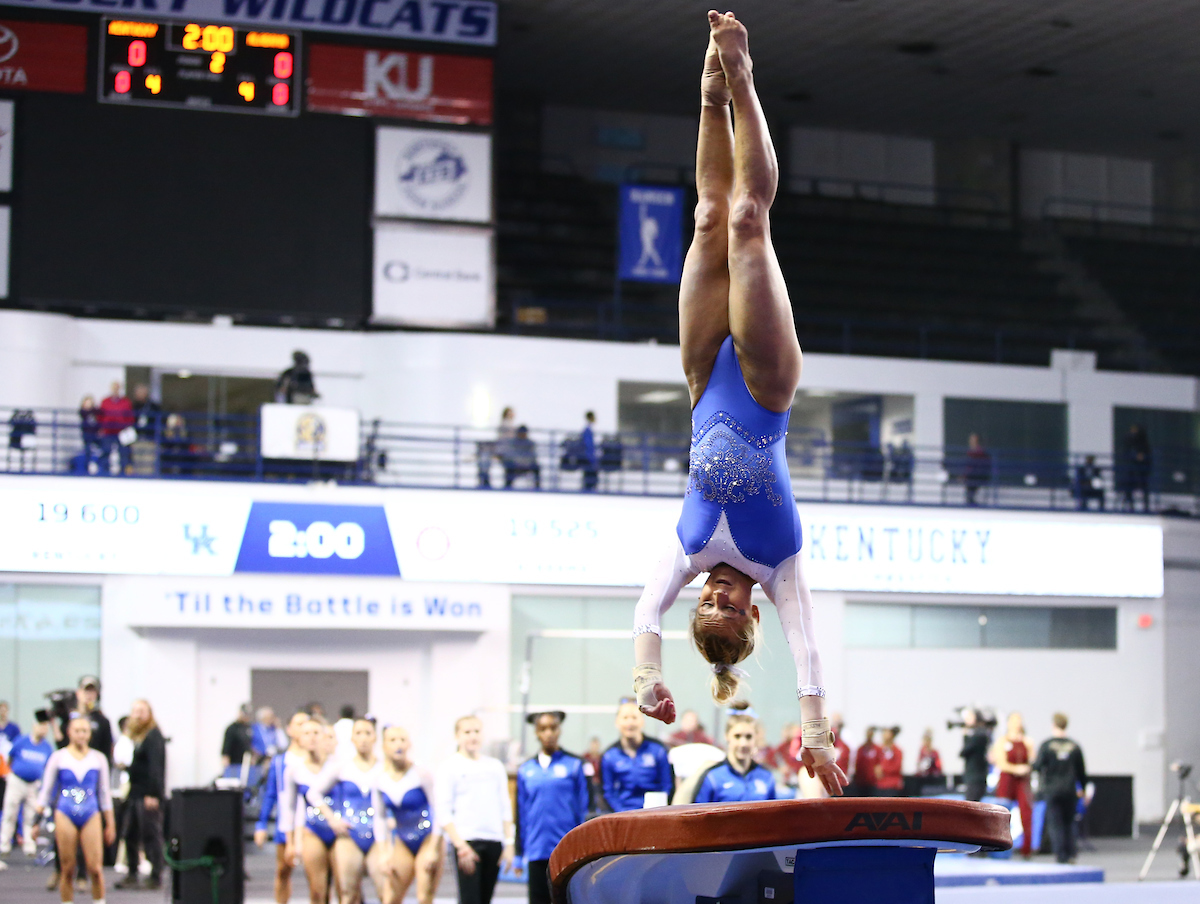 ALEX HYLAND.


Kentucky beats Alabama, 197.200 - 196.800.

Photo by Elliott Hess | UK Athletics