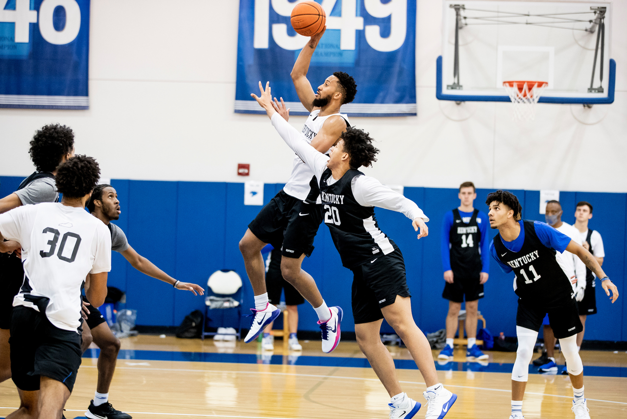 Davion Mintz. Zan Payne.

Menâ??s basketball practice. 

Photo by Chet White | UK Athletics