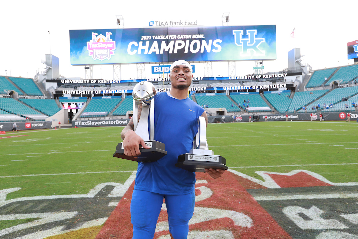 AJ Rose

Kentucky beats NC State 23-21

Photo by Jacob Noger | UK Football