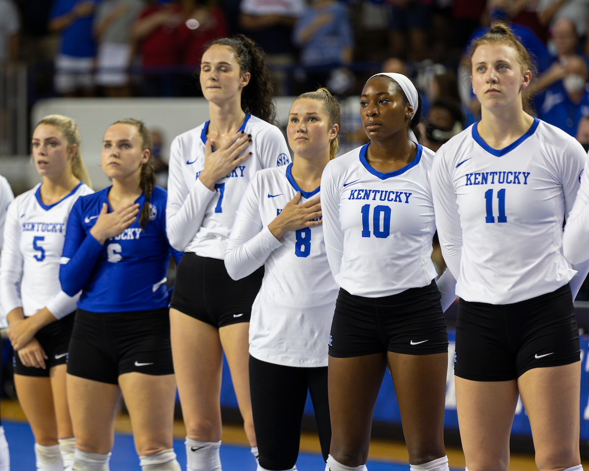 Team.

Kentucky beats Stanford 3-2.

Photo by Grant Lee | UK Athletics