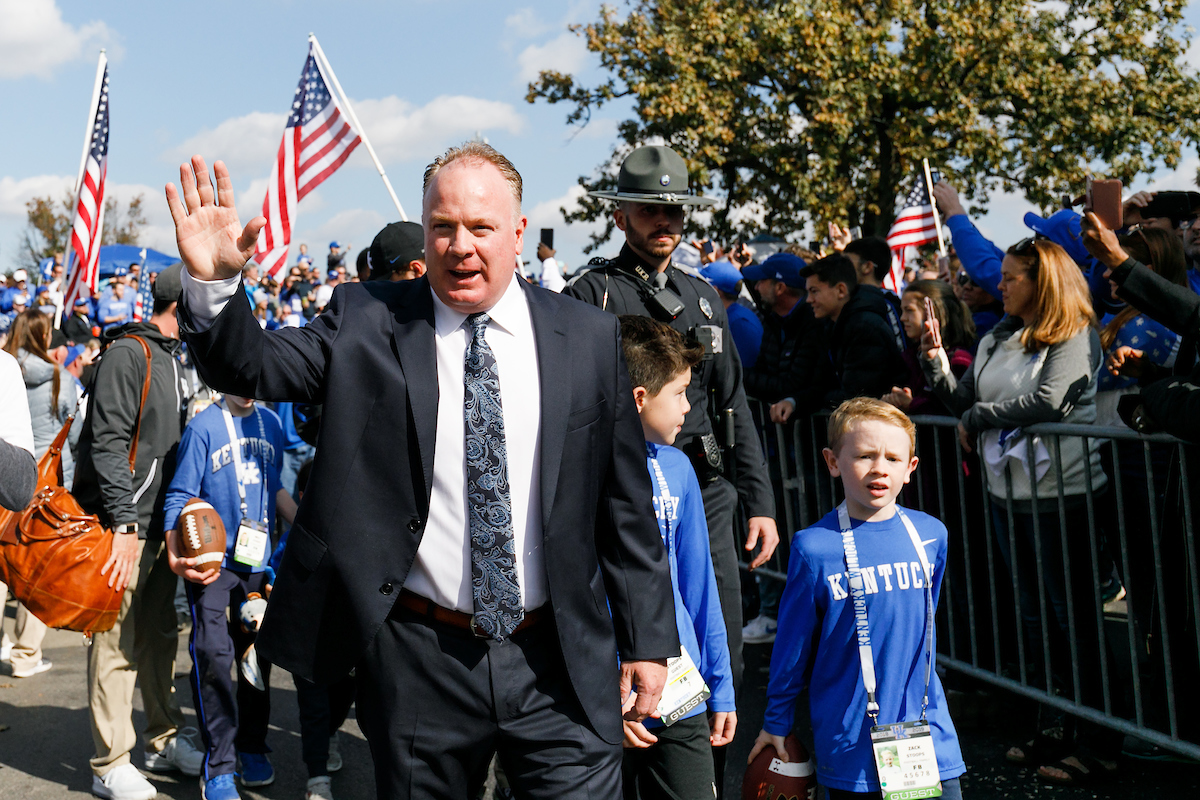 Coach Stoops.

Georgia beats UK 34-17.


Photo by Elliott Hess | UK Athletics