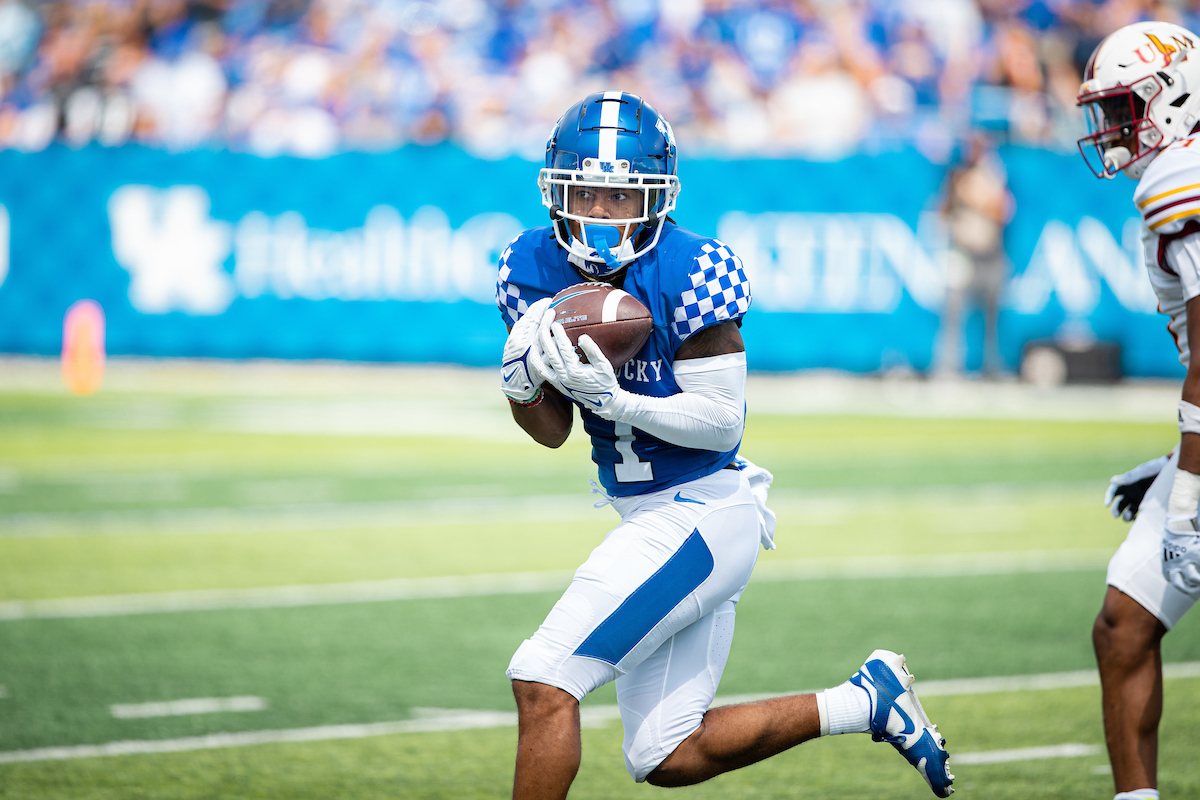 Wan'Dale Robinson

UK defeats ULM 45-10 

Photo By Jacob Noger | UK Football