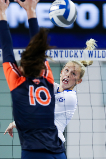 Allí Stumler.

Kentucky beats Auburn 3-0.

Photo by Hannah Phillips | UK Athletics