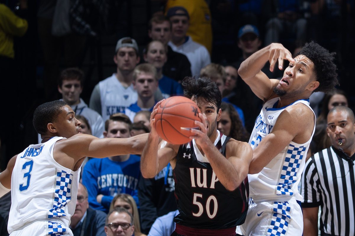 EJ Montgomery

Men's Basketball beats IUP 86-64.

Photo by Mark Mahan | UK Athletics