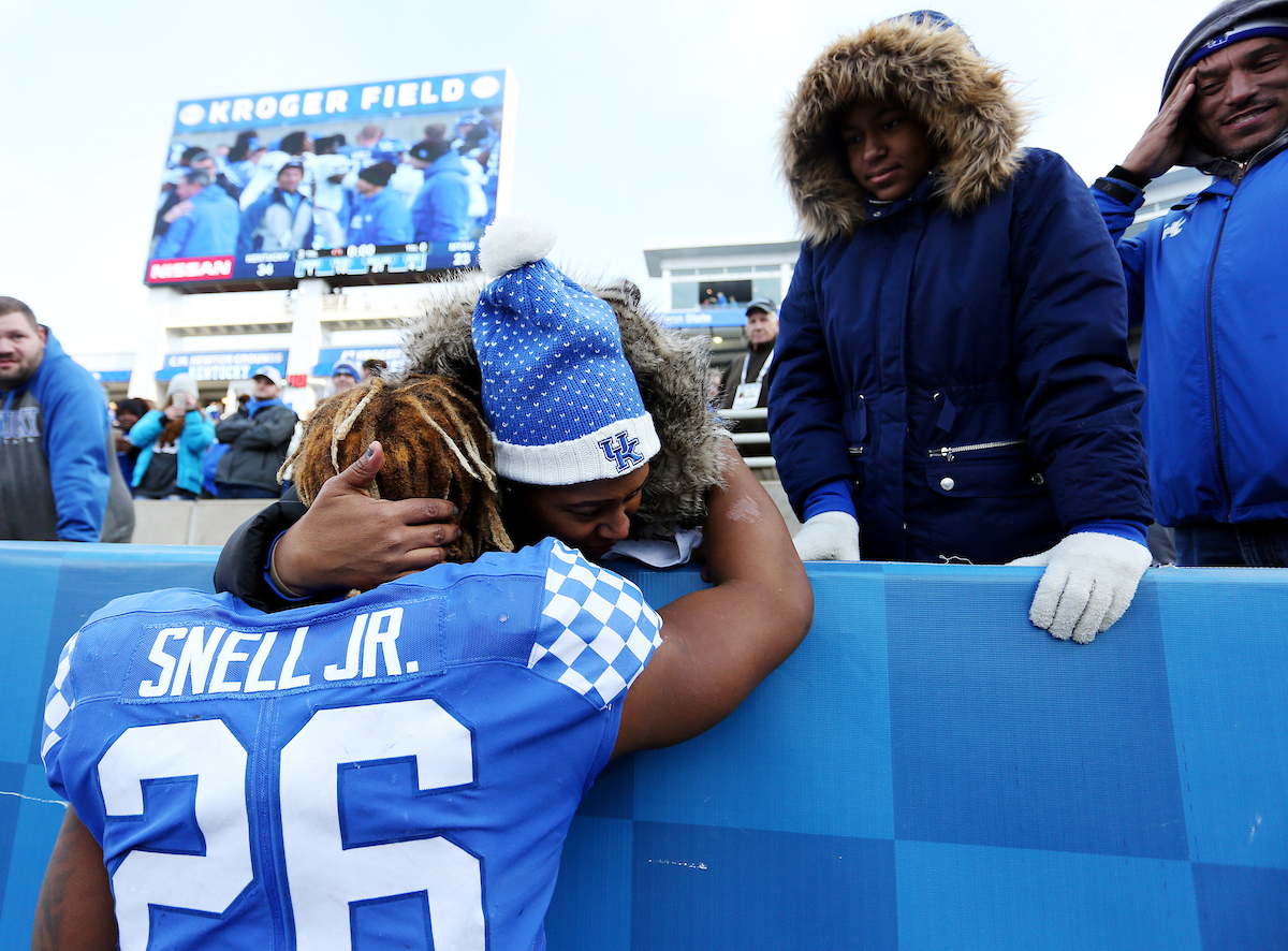 Benny Snell


UK Football beats MTSU 34-23 on Senior Day at Kroger Field. 

Photo by Britney Howard | UK Athletics