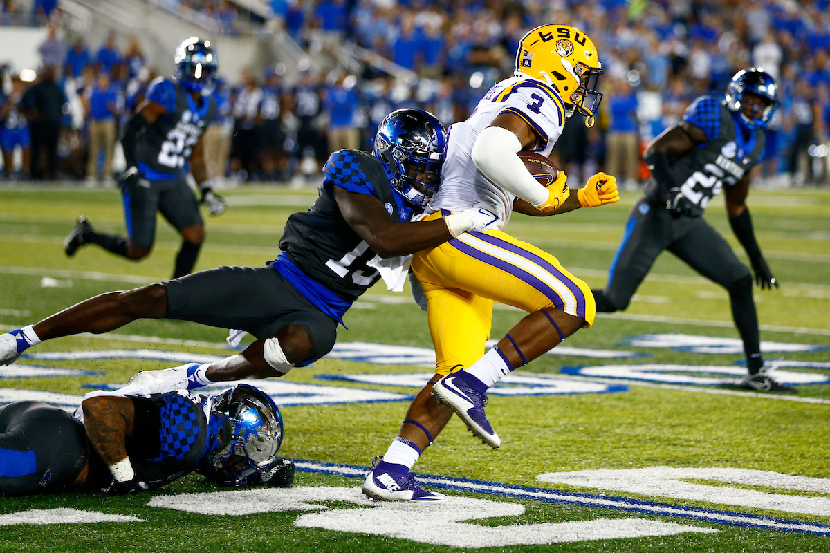 Jordan Wright. UK beat LSU 42-21.Photo By Barry Westerman | UK Athletics