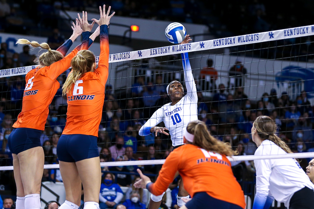 Reagan Rutherford.Kentucky falls to Illinois 3-1.Photo by Sarah Caputi | UK Athletics