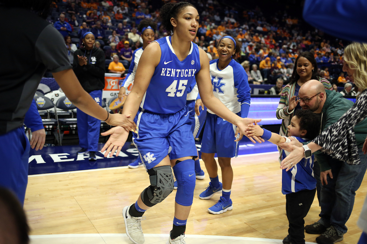 Alyssa Rice

The University of Kentucky women's basketball team beat Alabama in the SEC Tournament on Thursday, March 1, 2018 at Bridgestone Arena in Nashville, TN.

Photo by Britney Howard | UK Athletics