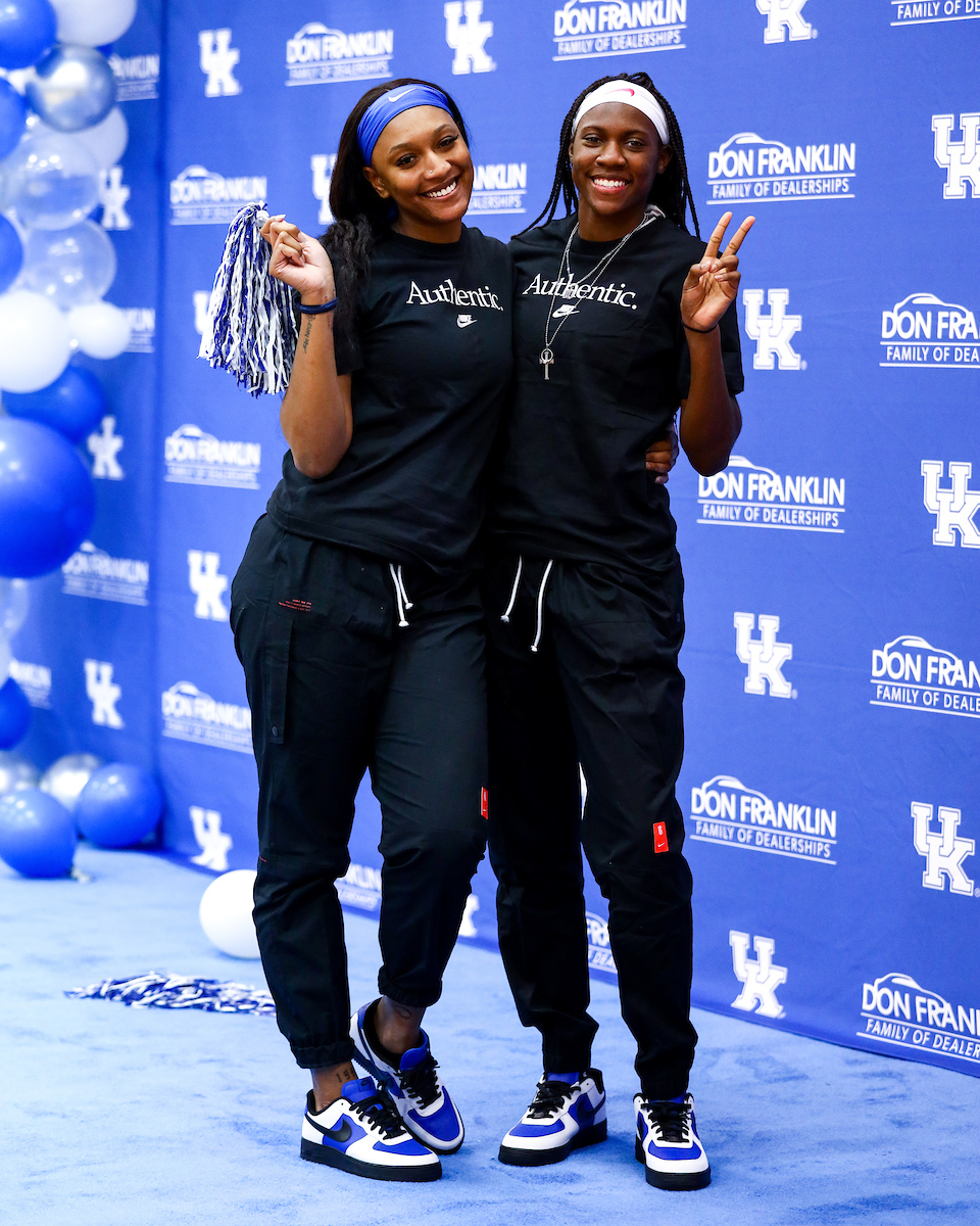 Tatyana Wyatt. Rhyne Howard. 

2021 Selection Show. 

Photo by Eddie Justice | UK Athletics