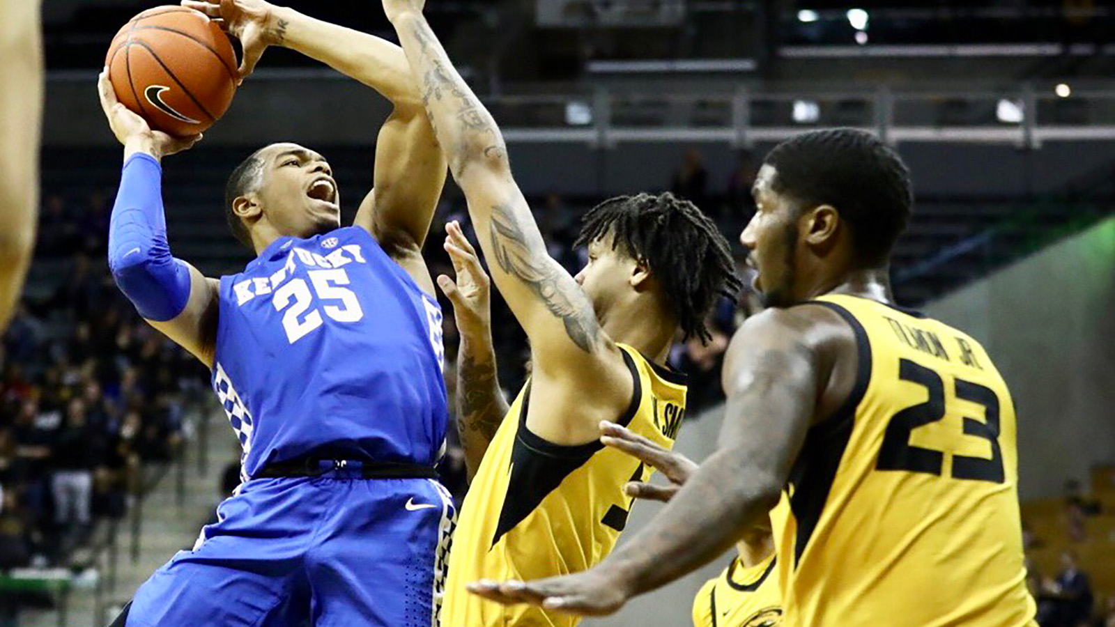 Herro, Washington Lead No. 4 Kentucky Past Missouri