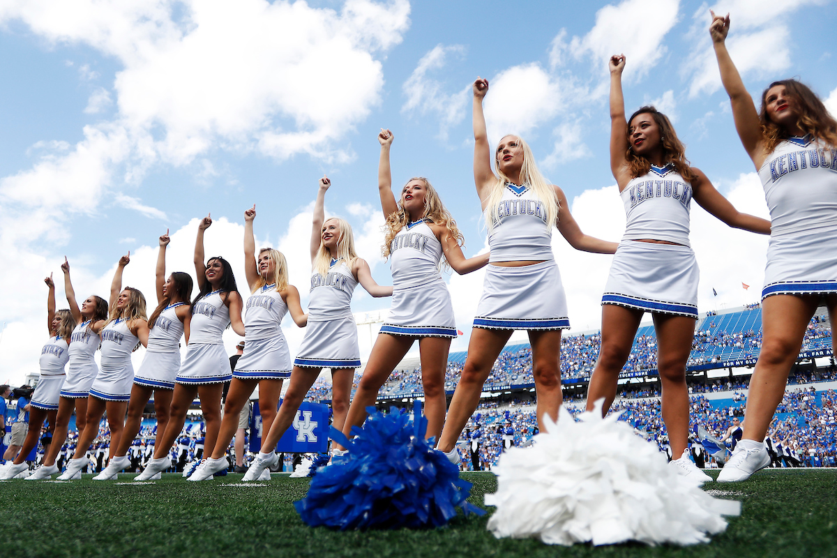 Dance Team.

Kentucky beats Central Michigan 35-20.


Photo by Chet White | UK Athletics