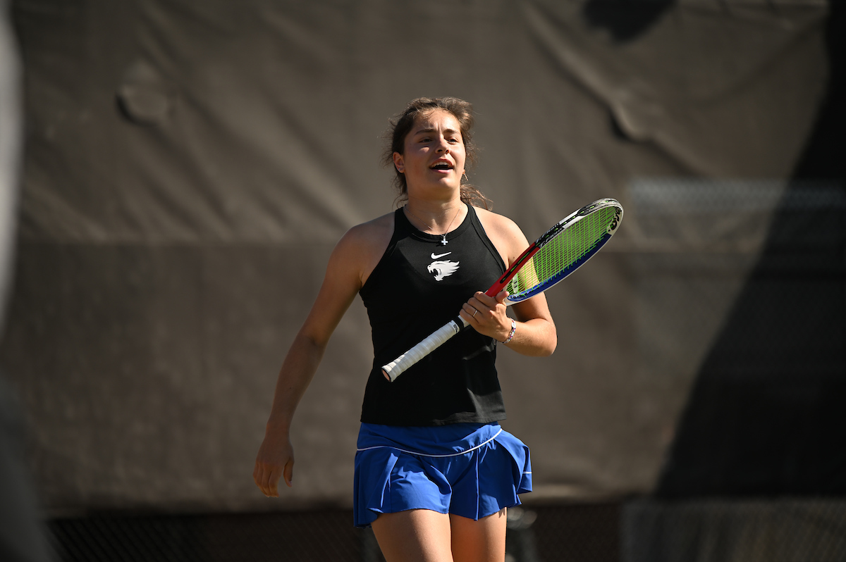 4/20/21 WTE SEC

Photo by David Gray

fiona arrese,