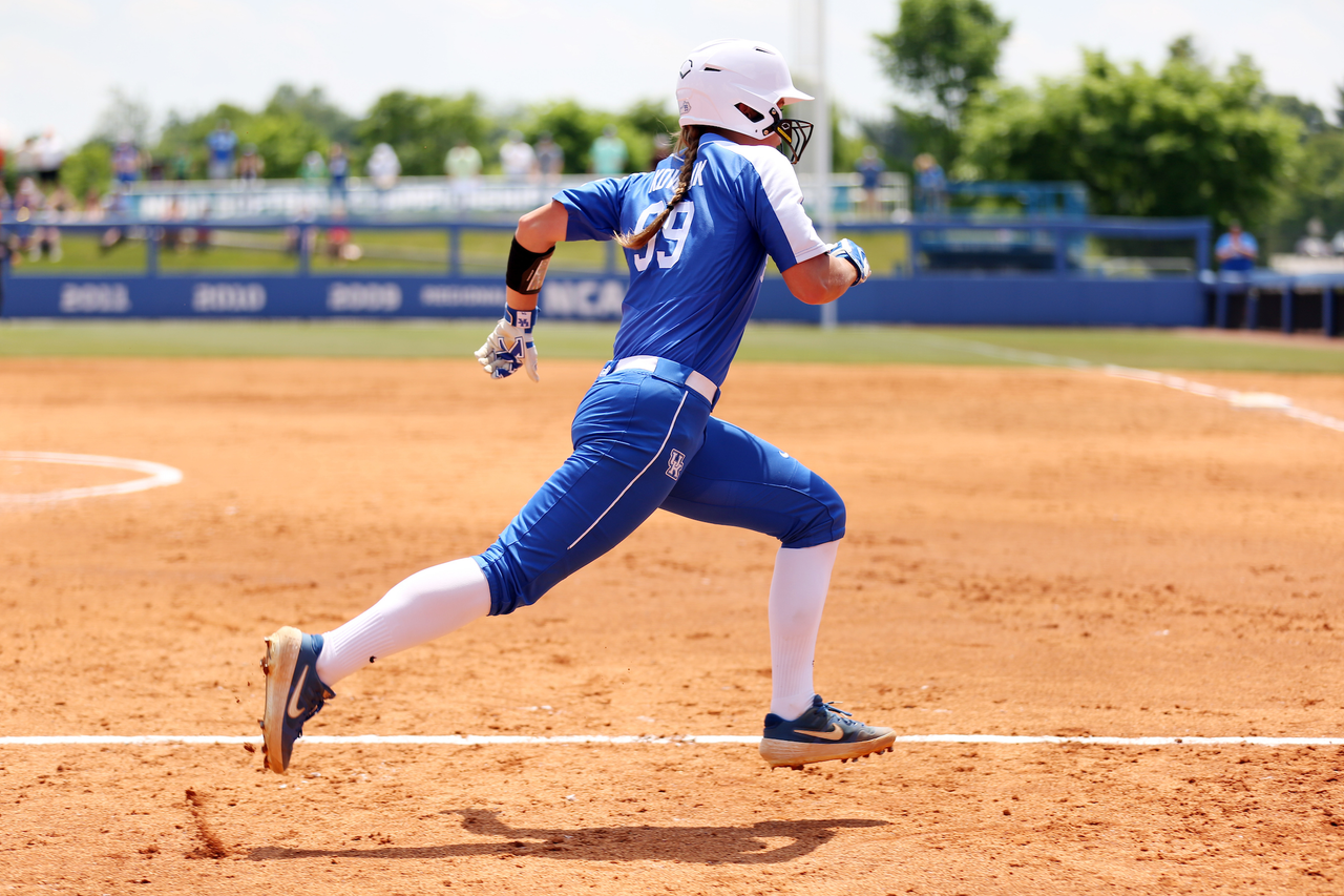 Kayla Kowalik

Softball beat Virginia Tech 8-1 in the second game of the NCAA Regional Tournament.

Photo by Britney Howard | UK Athletics