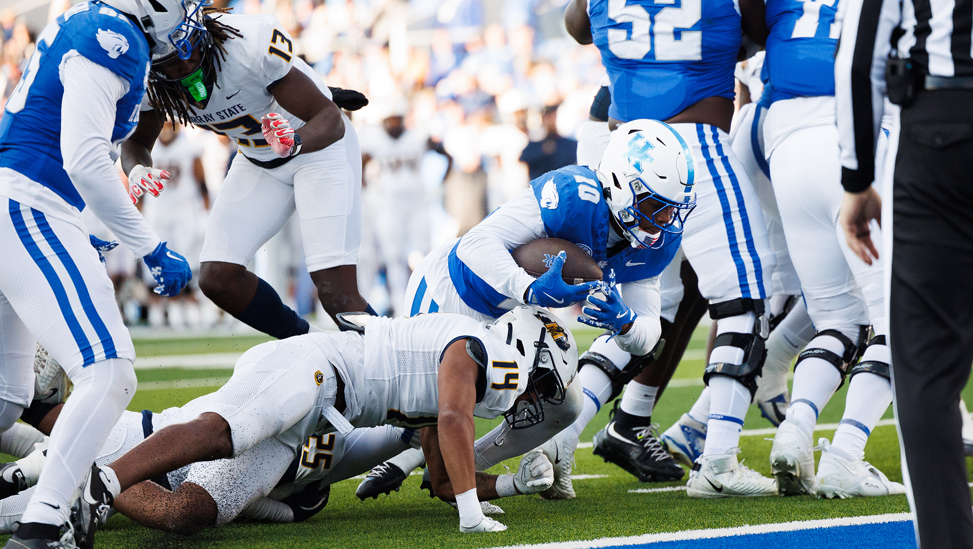 Wilcox, Defense Lead Kentucky Past Murray State