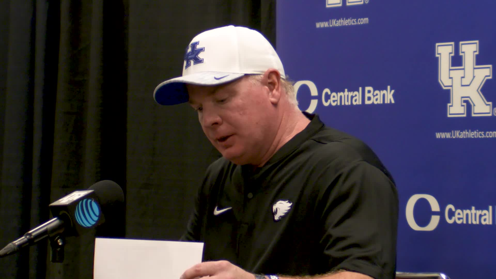 FB: Coach Stoops - Texas A&M Postgame